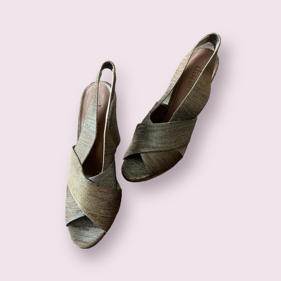 daniblack Shoes - Women’s Daniblack Etta Sandal 5” Chunky Heel Gold Silver Metallic Size 9M